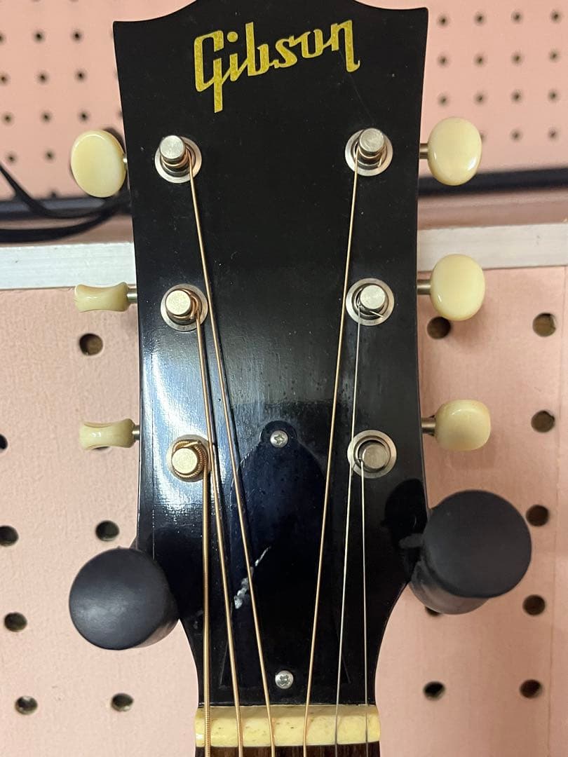 Gibson CustomShop J-45Thermally Aged1966