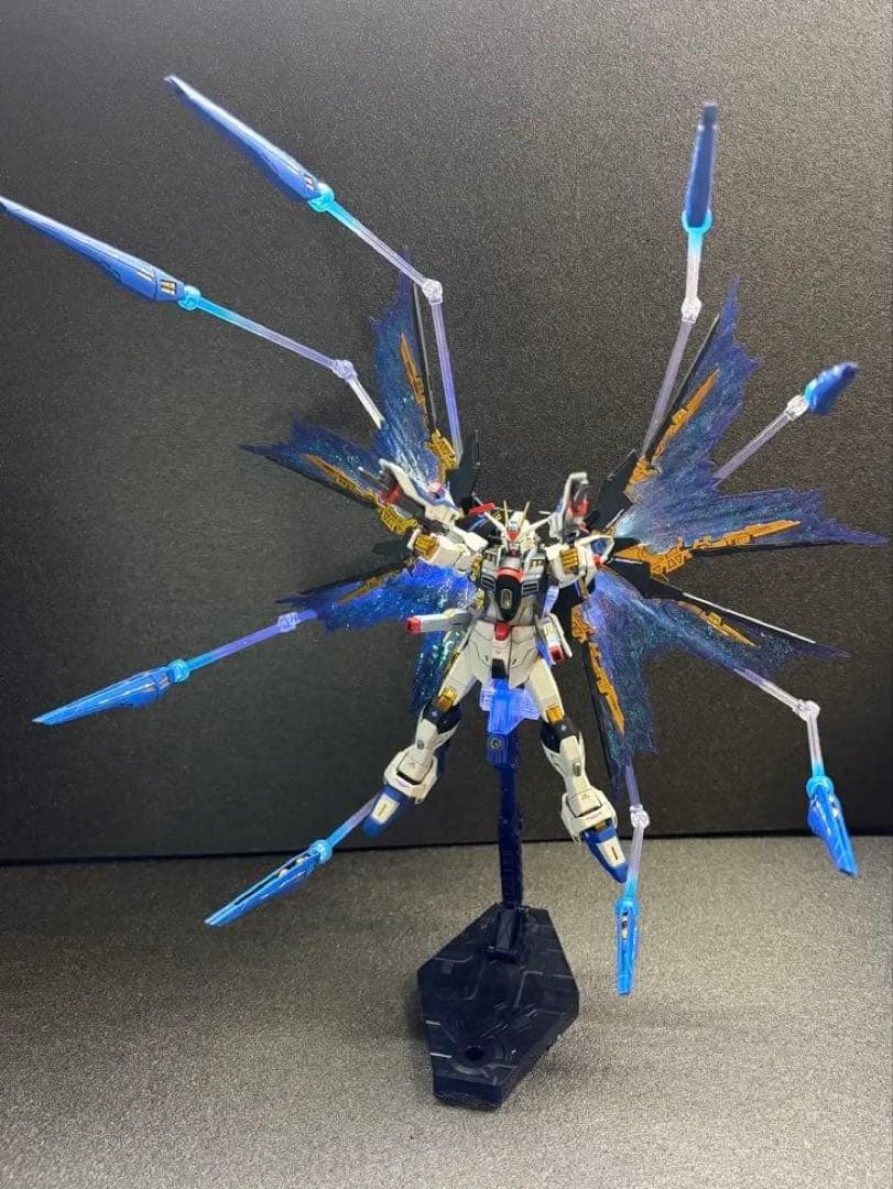 HG マイティーストライクフリーダムガンダム　ストライクフリーダム弐式　完成品