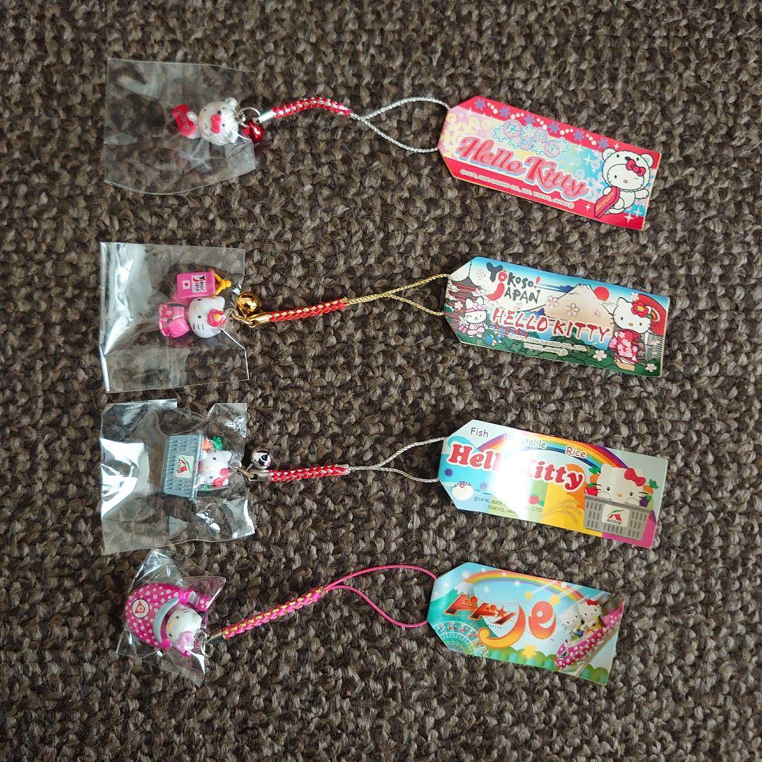 【期間限定値下げ中】キティ　グッズ　ご当地根付けストラップなどまとめ売り　63点