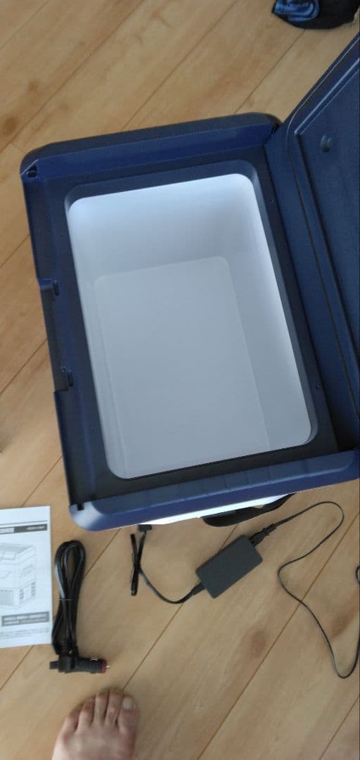 ポータブル車載冷蔵庫冷凍庫　今週中で消去します