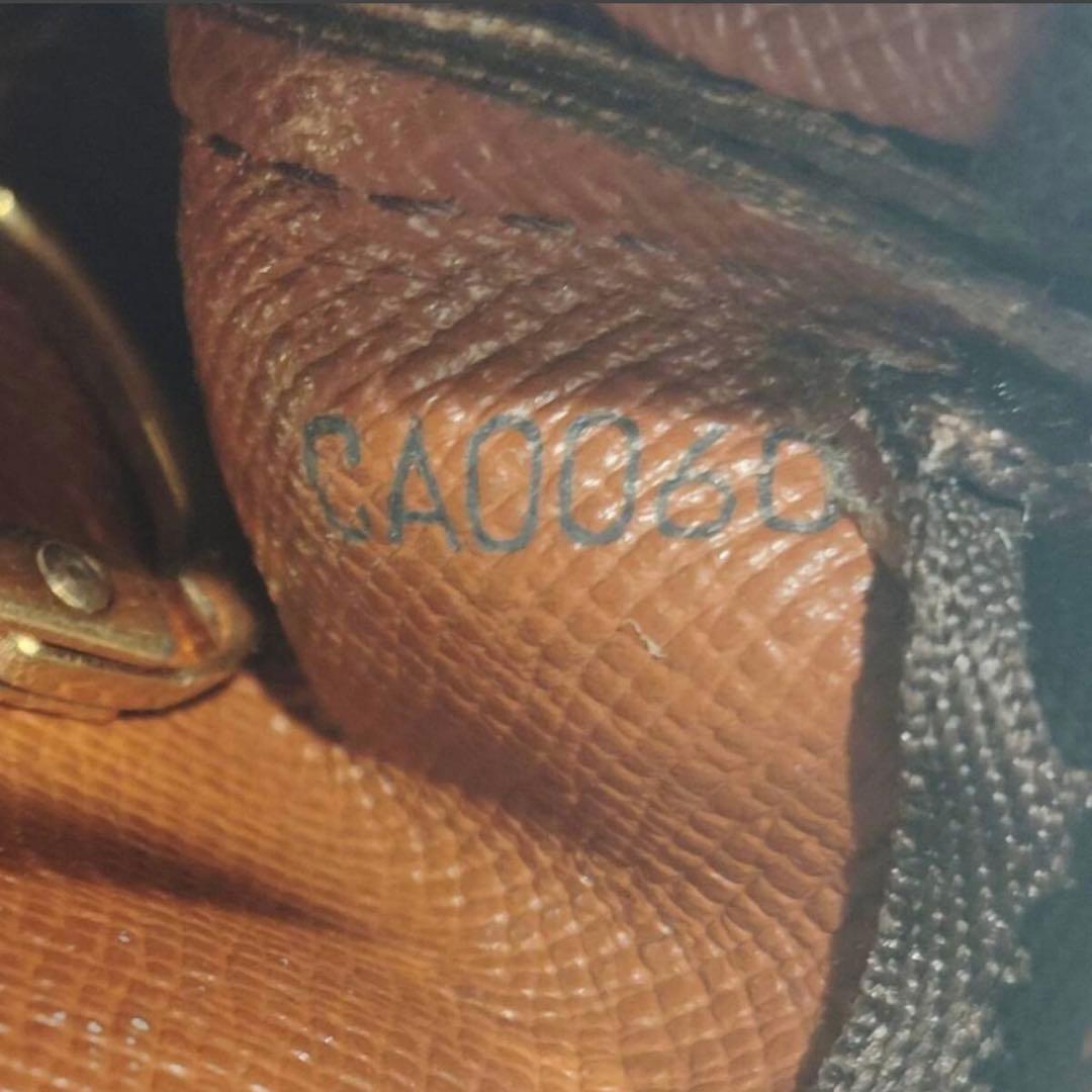 【美品】ルイヴィトン　ポシェット・クレ　モノグラム　ケース　ブラウン　茶