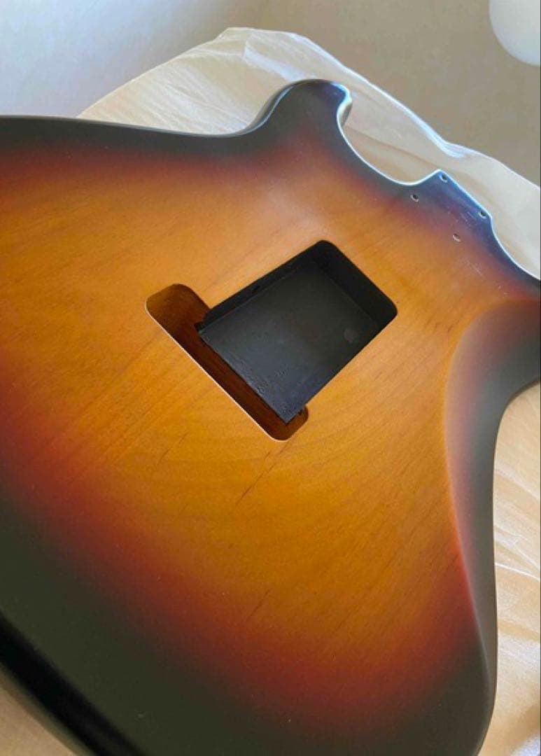 ストラトキャスターサテン塗装サンバーストボデイ&メイプルネック訳あり特価セット