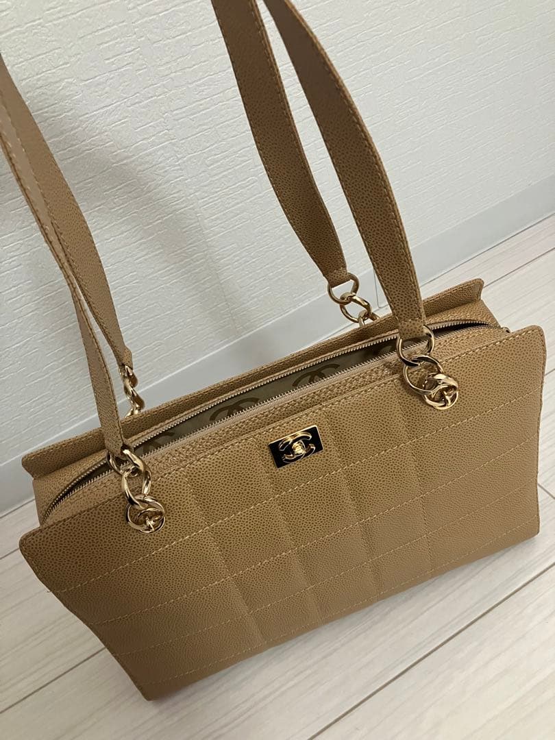 新品同様ヴィンテージ CHANEL ベージュ レザー ハンドバッグ
