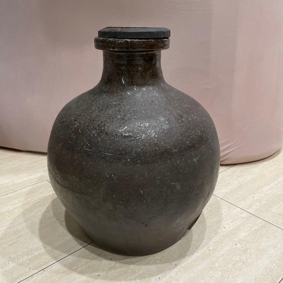 壺　木蓋　焼物 置物 アンティーク コレクション 壺 木蓋 焼物 置物 アンティーク コレクション