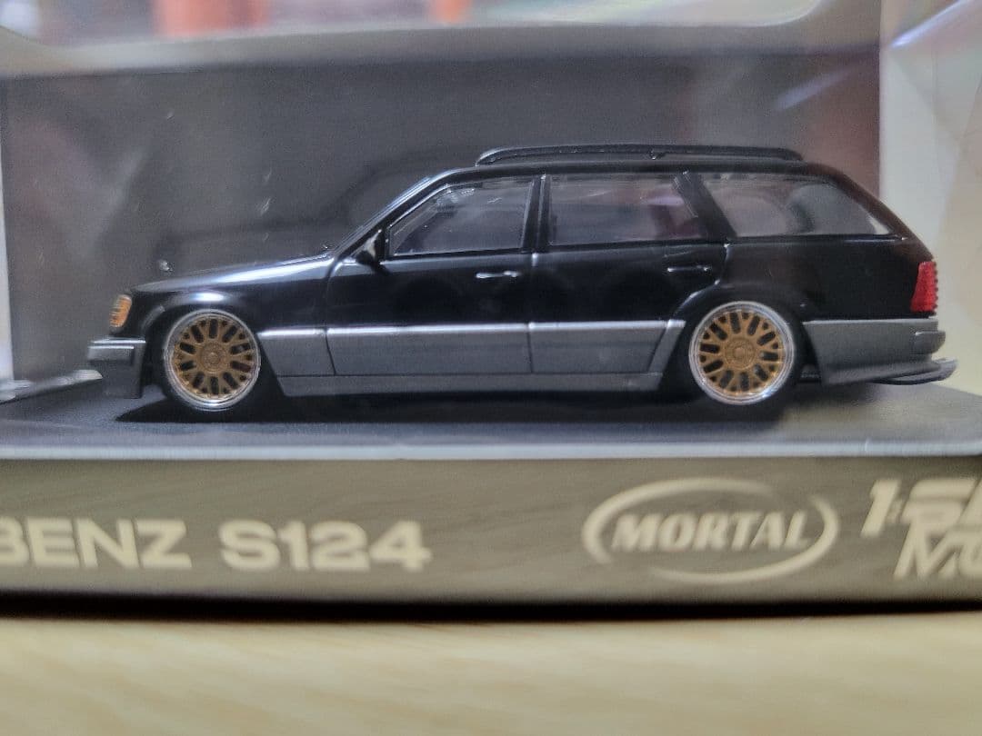 希少モータル メルセデス・ベンツ S124 ミニカー6台セット