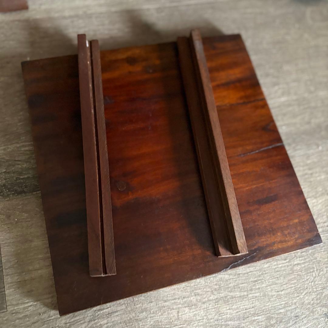 アーチトップのスリムキャビネット コレクションケース マホガニー