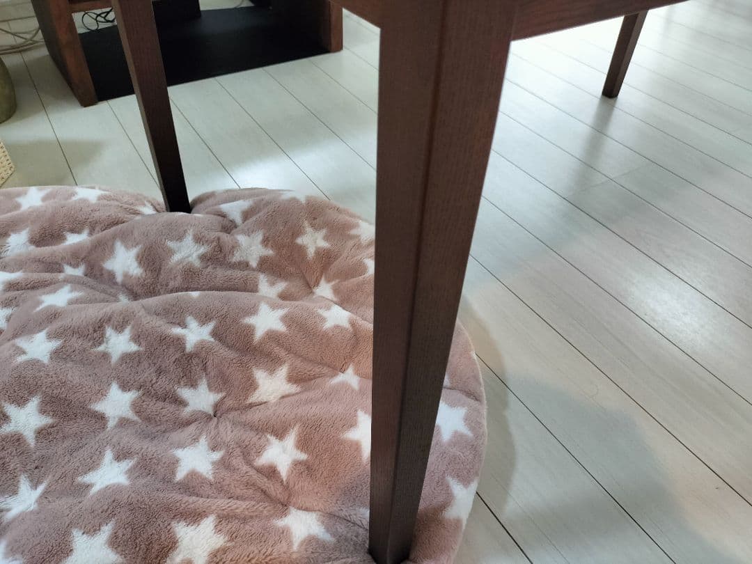 直接お渡し歓迎!　シギヤマ家具工業　ダイニングテーブル　普段使いしていません。