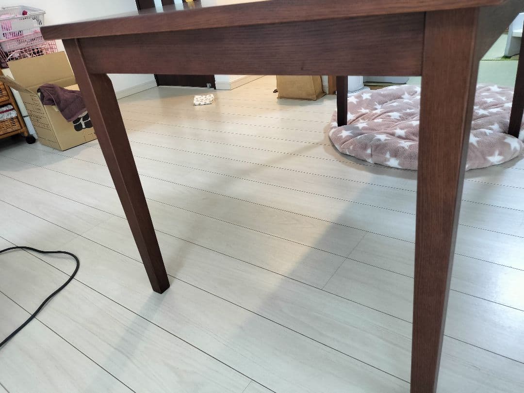 直接お渡し歓迎!　シギヤマ家具工業　ダイニングテーブル　普段使いしていません。