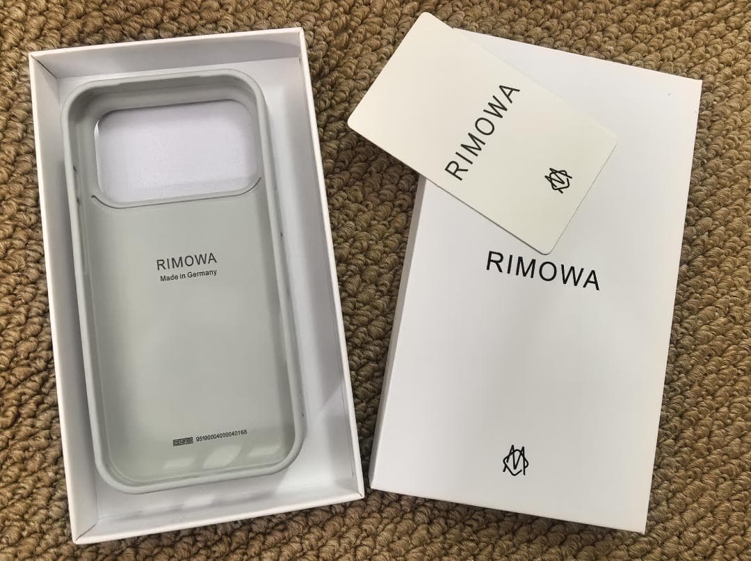 新品 未使用 RIMOWA リモワ iPhone17proMax ケースシルバー 新品未使用