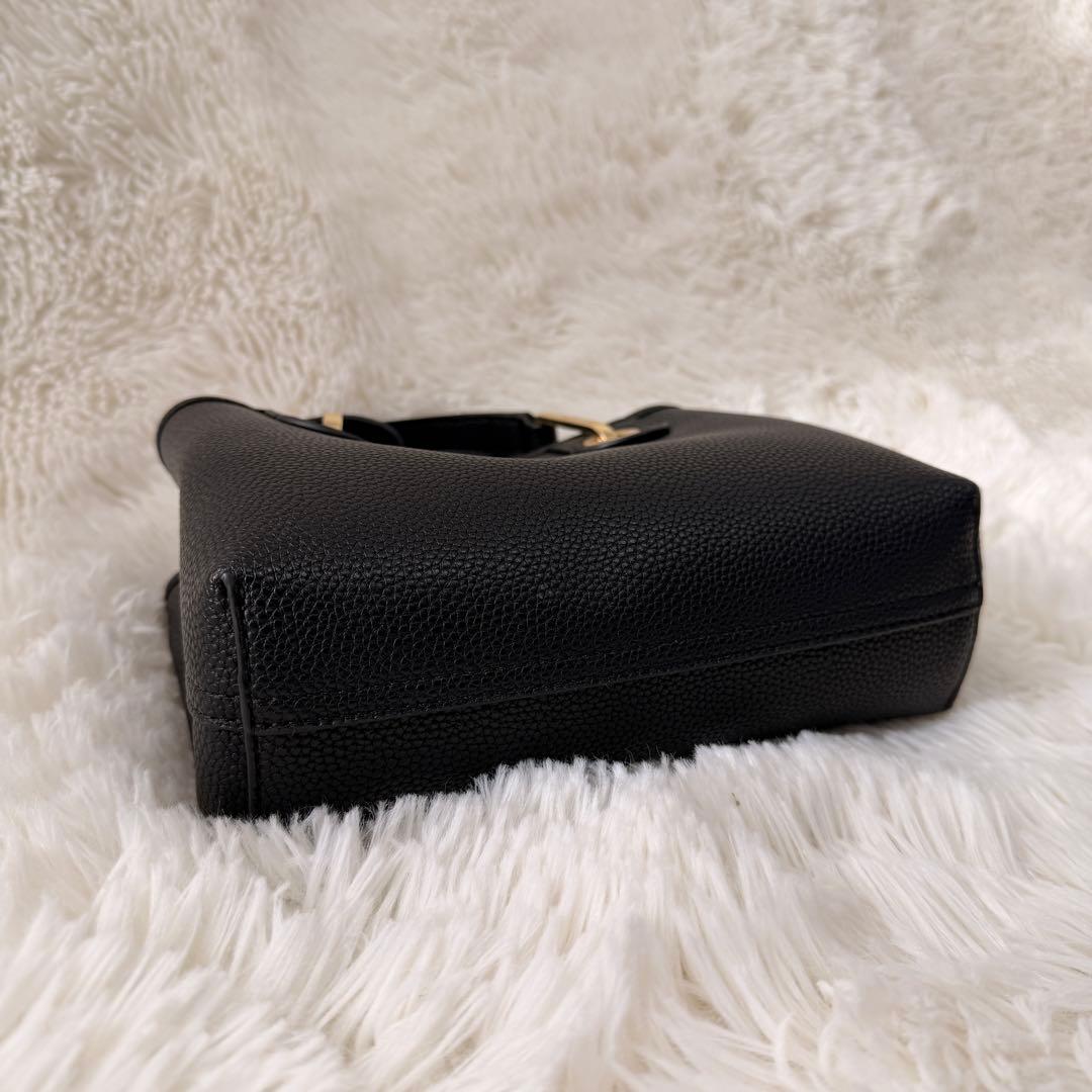 ✨極美品 EMPORIO ARMANI ショルダーバッグ レザー ブラック