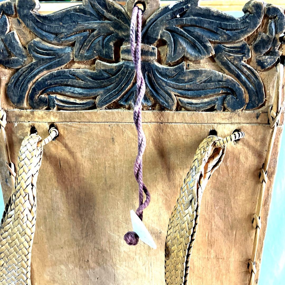 インドネシア カリマンタン島 ダヤック族ロタン編み背負籠 - メルカリ