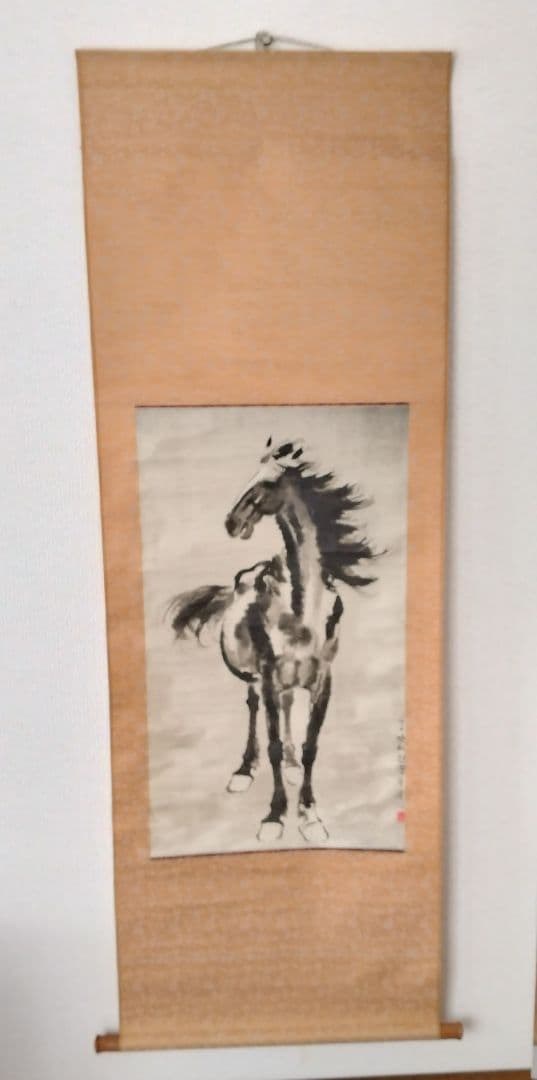 中国 徐悲鴻 水墨画 馬 掛軸 希少品 水墨画 馬 掛け軸徐悲鴻