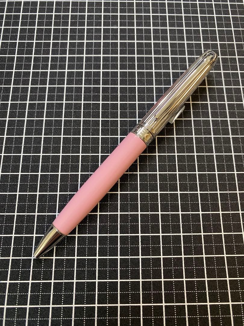 CARAN'd ACHE Leman Bicolor ROSE ボールペン Caran d'Ache Léman Slim White Rose Gold Fountain pen - Vulpen