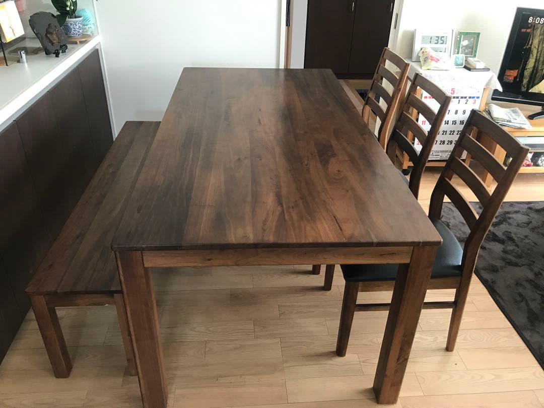 xorrrxoです。東京インテリア　木製ダイニングテーブルのみ