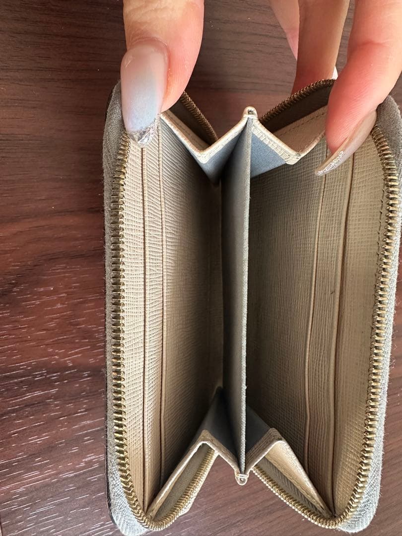 FENDI ケース スタッズ付き