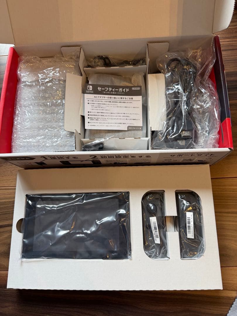 Nintendo Switch グレー 本体 専用ケース 任天堂　ホリコン