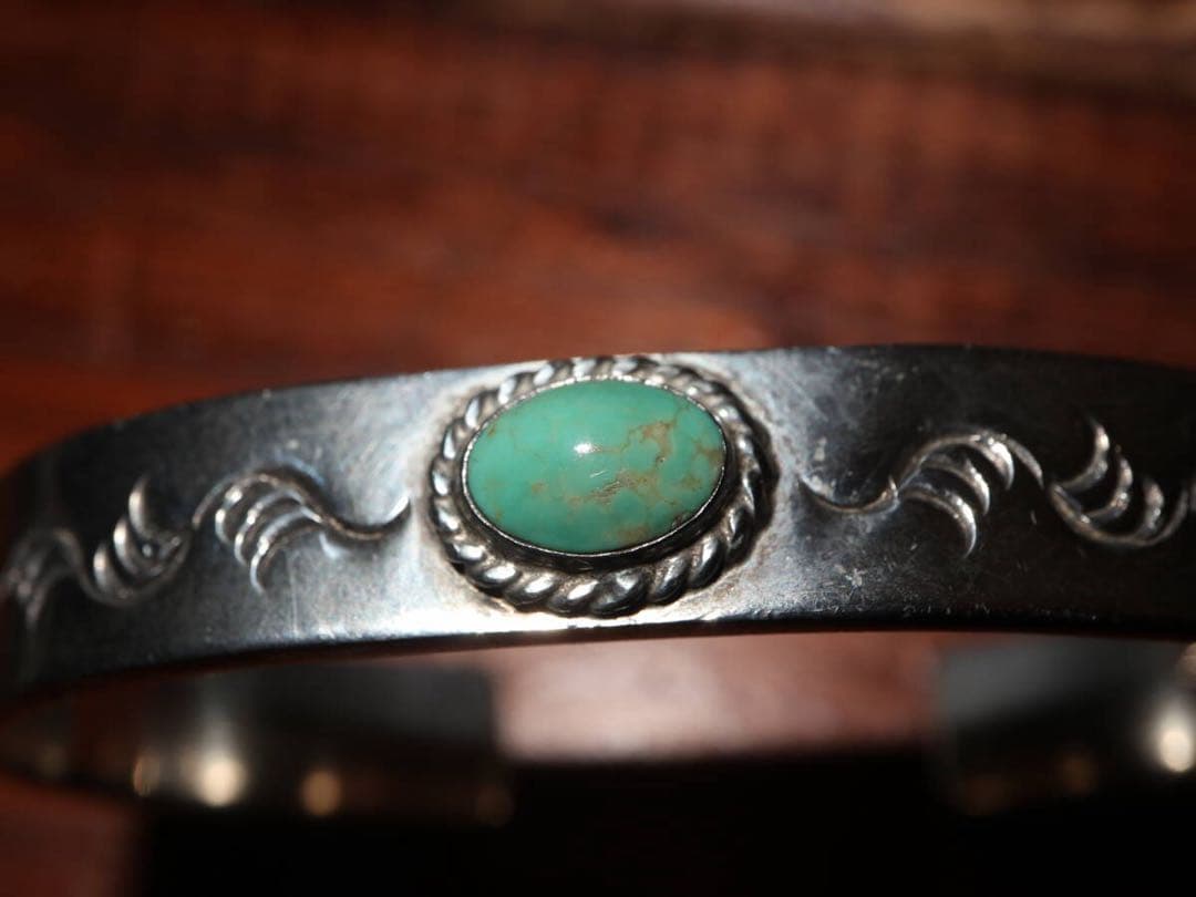 アリゾナフリーダム　シルバー９２５　唐草彫　ターコイズ　バングル ブレスレット