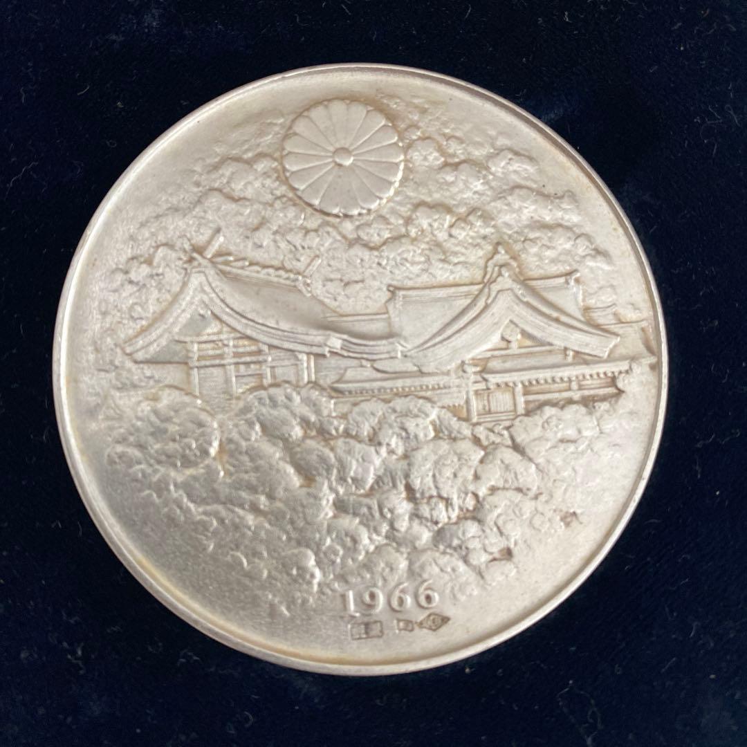 明治百年記念 明治天皇御肖像牌 純銀メダル 122.0g 外箱無しお値下げ不可