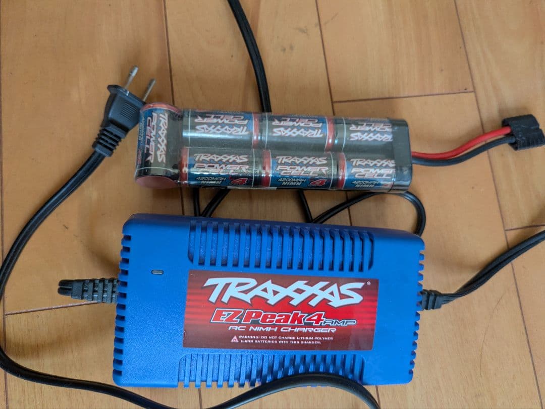 ホビーラジコン Traxxas SLASH 4X4 PLATINUM EDITION 6804R