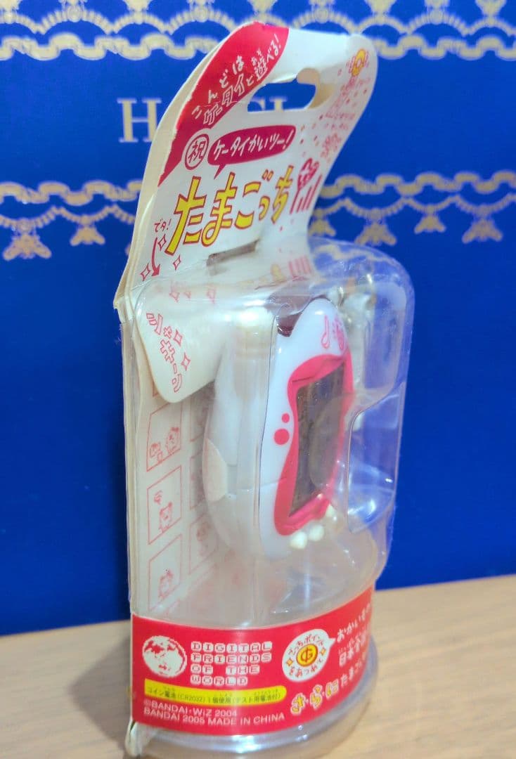 BANDAI たまごっち ケータイかいツーたまごっちプラス〈いちごよーぐると〉