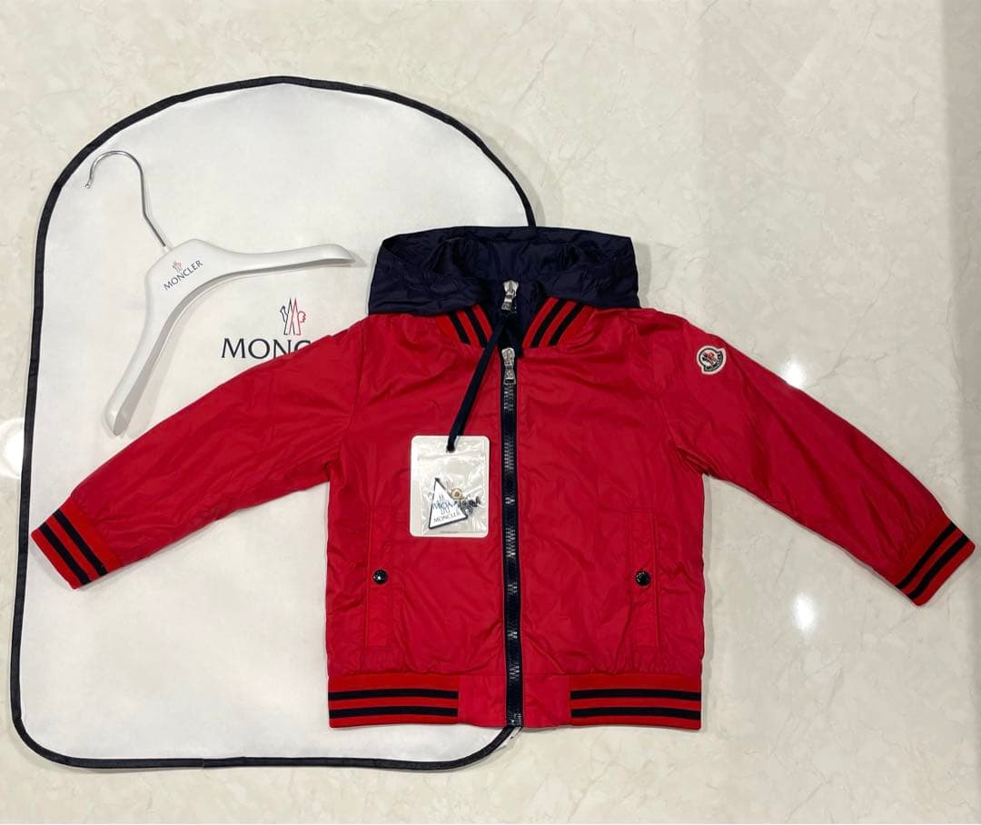 モンクレール　ジャケット　キッズ