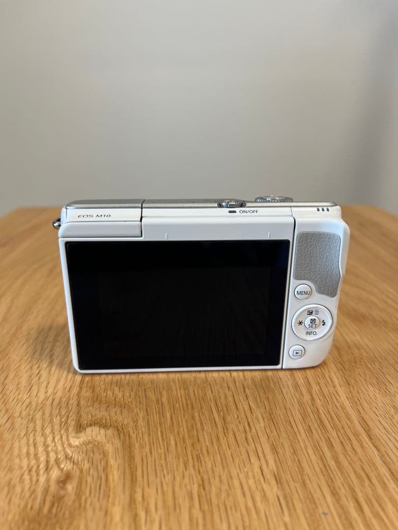 ジャンク品] EOS M10 カメラ フルセット