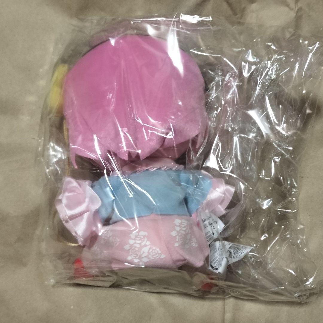 Gift 東方ぬいぐるみシリーズ19 古明地さとり ふもふもさとり。 缶バッジ付