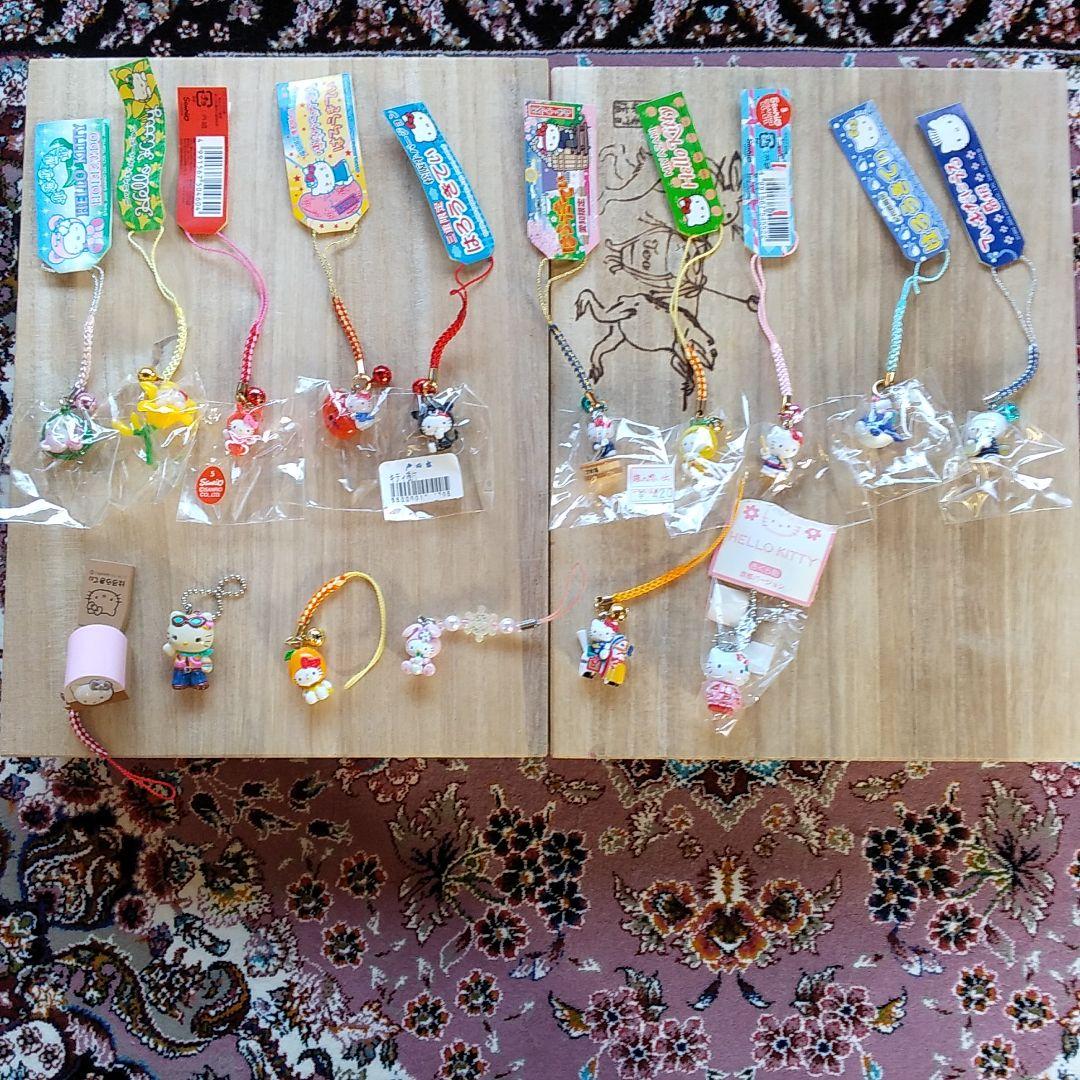 ご当地キティ　キーホルダー　根付け　ストラップ　134個 ハローキティ