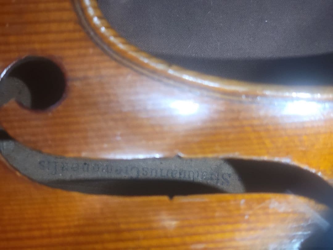 バイオリン　フルサイズ　ケース付き