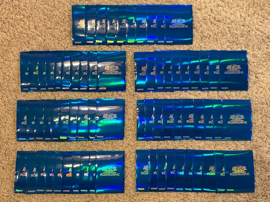 遊戯王 スリーブ 初期 ロゴ 青 ブルー 機械の叛乱 70枚