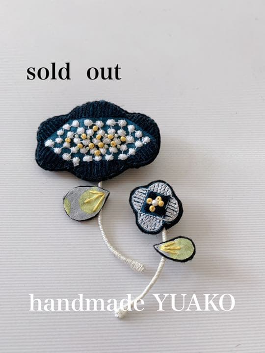 ミナペルホネンブローチ