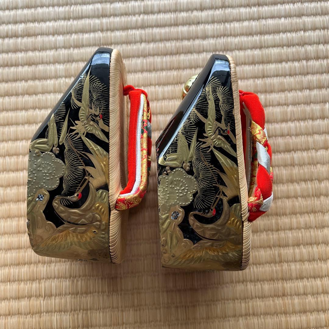 七五三　高級黒地塗り　ぽっくり　鈴付き