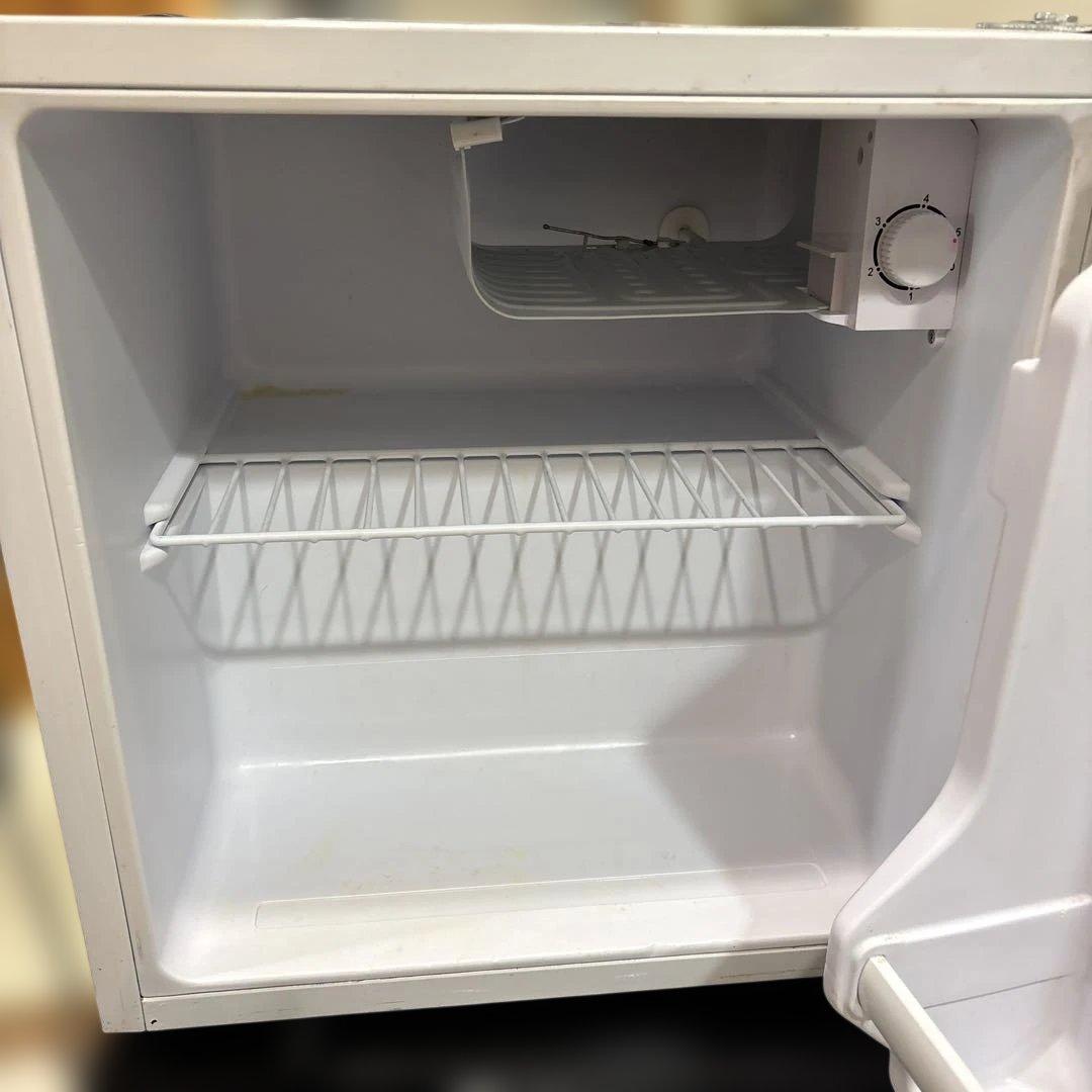 2020年製】小型冷蔵庫 ELSONIC ミニ冷蔵庫 46L 家庭用電源 - メルカリ