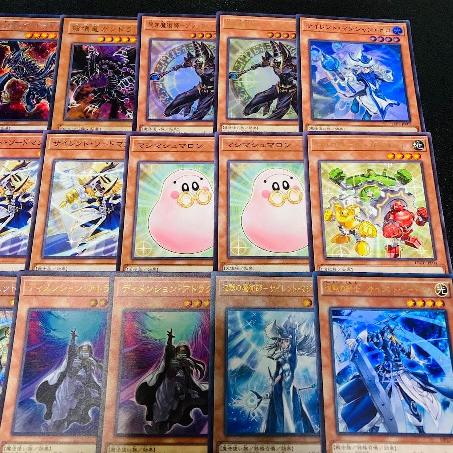 d129遊戯王 光の黄金櫃 本格構築 構築済みデッキ スリーブ付