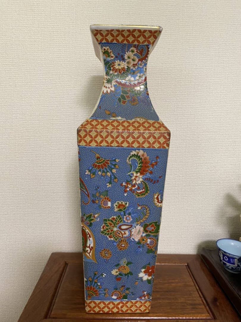 中国美術◆年代品◆花鳥角瓶◆唐物◆色絵磁器