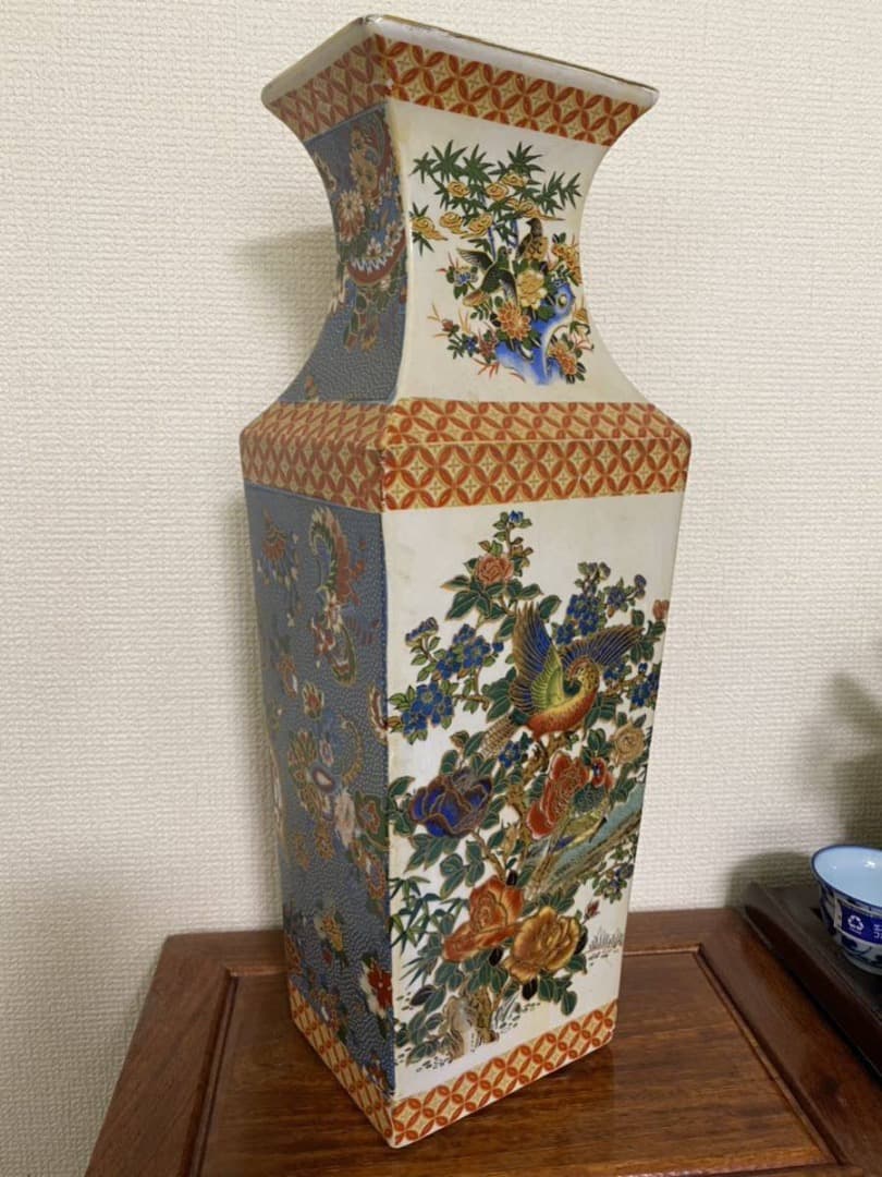 中国美術◆年代品◆花鳥角瓶◆唐物◆色絵磁器