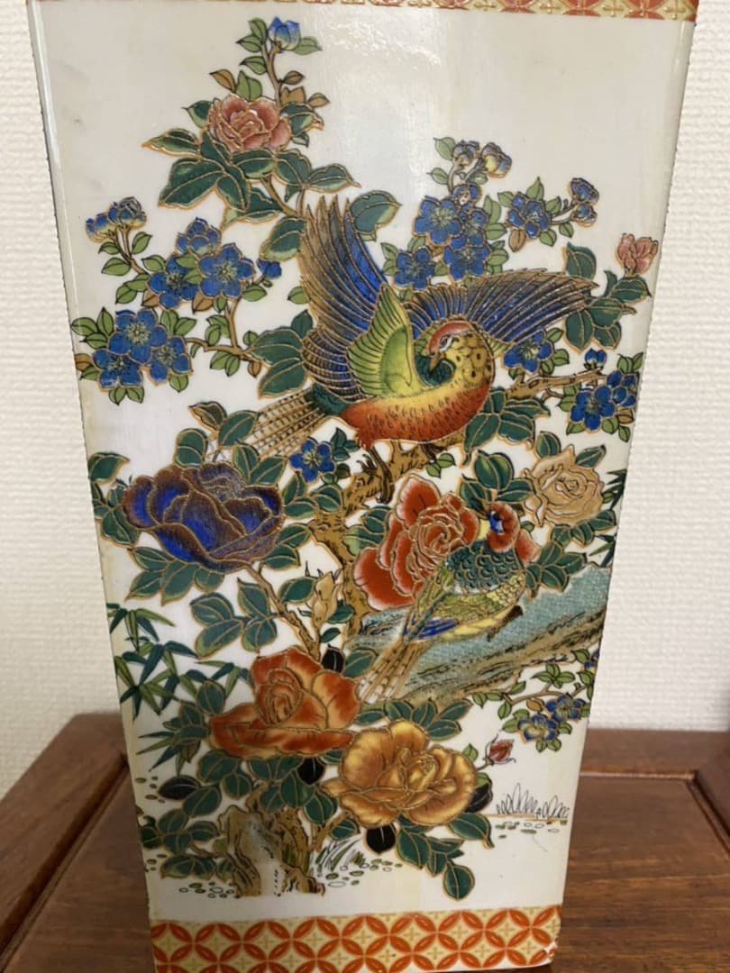 中国美術◆年代品◆花鳥角瓶◆唐物◆色絵磁器