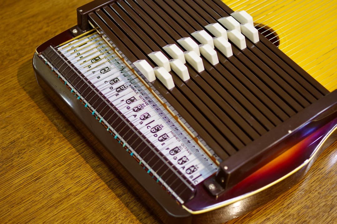 TOKAI GAKKIクロマハープCH-2S（教本、ハードケース付）