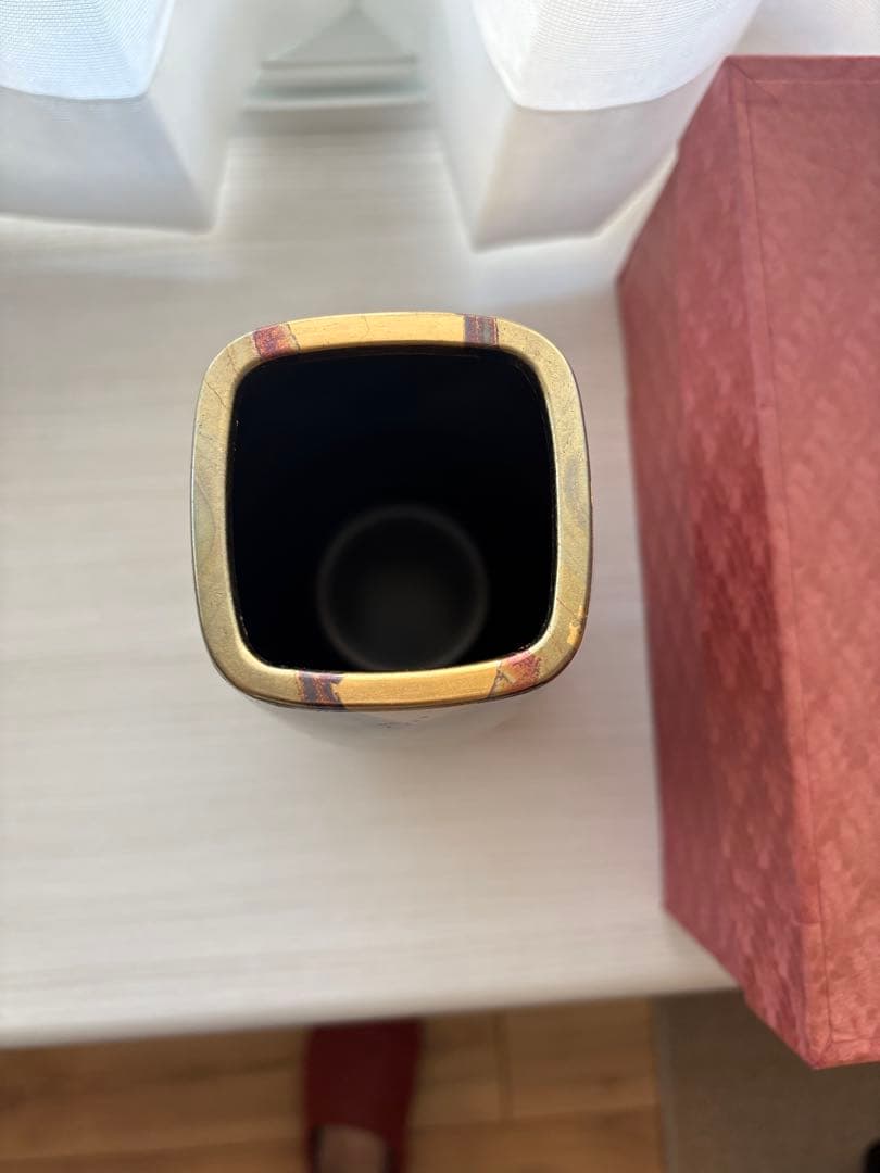 金沢箔芸　金箔の花瓶