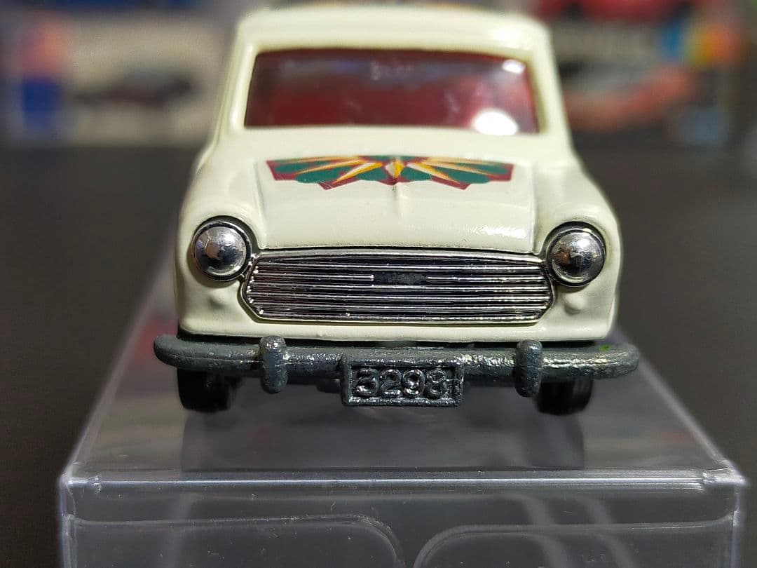 トミカ ミニクーパー トラフィック ポップアート BLMC 日本製 青箱 b