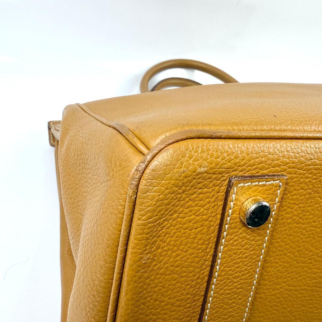 美品 本革 ハンドバッグ キャメル フラップ 嘉手納 鍵 ベルト レザー