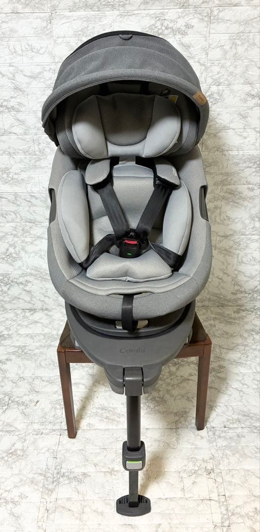 【美品】Combi The S Air ISOFIX エッグショック ZB690