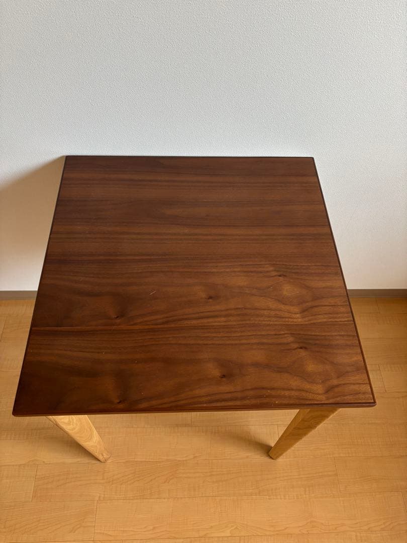 ダイニングテーブルw600 d600 h700 カフェテーブル　コンパクト