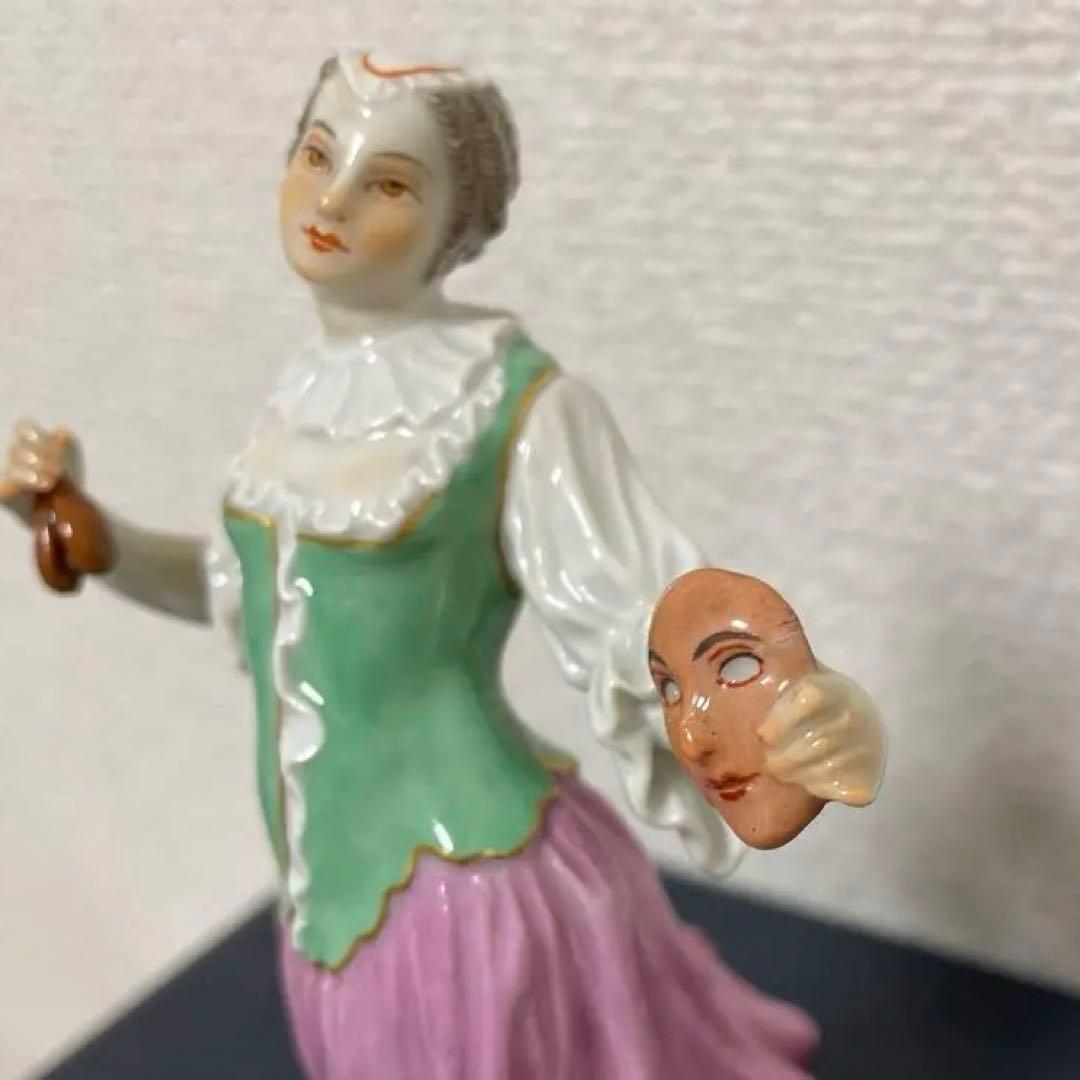 ケンドラー・コロンビーヌ・１４cm・左手の一部に綺麗な修復があります・マイセン・