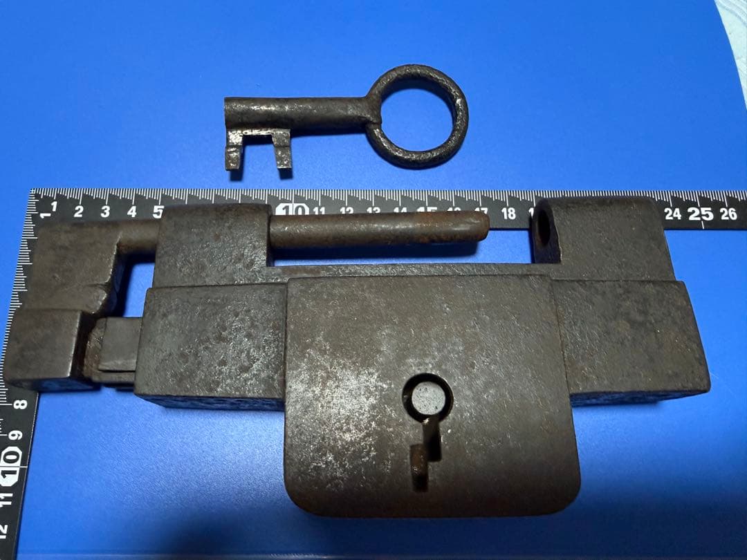 骨董 鉄製和錠 錠前 鍵 アンティーク 江戸 明治 大正 和鍵