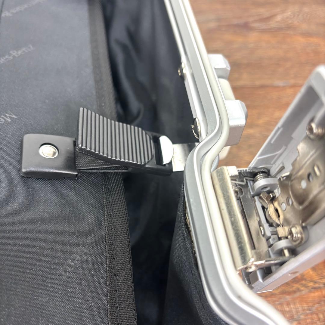 メルセデスベンツ32L アルミスーツケース《美品》機内持込みサイズ TSAロック