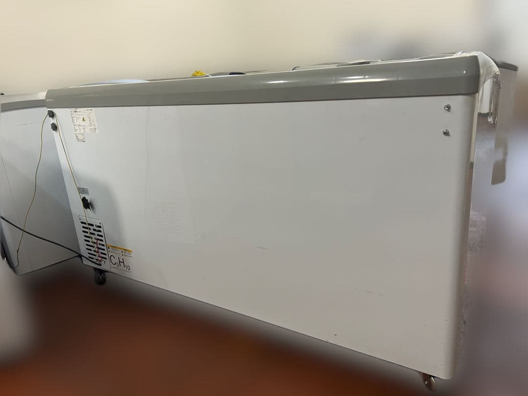 送料込み❗️JCM冷凍ショーケース　330L