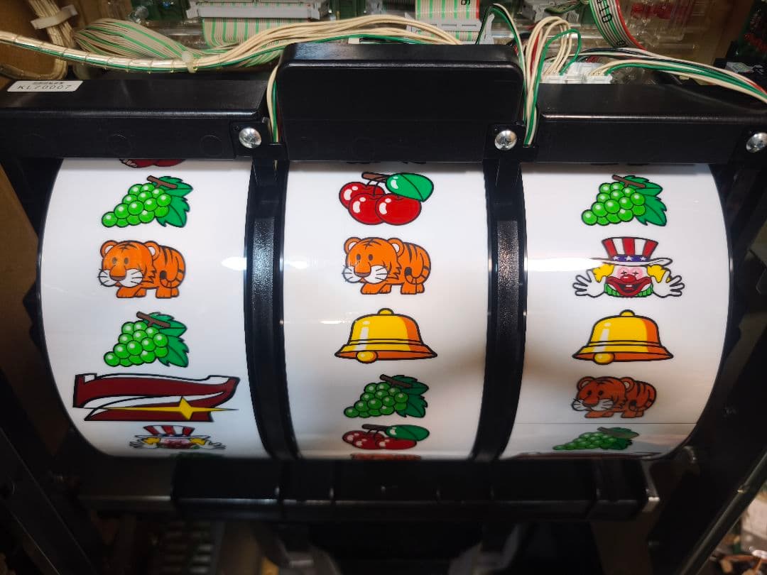 本州送料込】マイジャグラーIII メダル不要機別途オプション ① - メルカリ