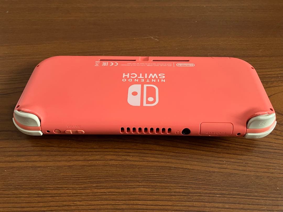 スイッチライト　コーラルピンク