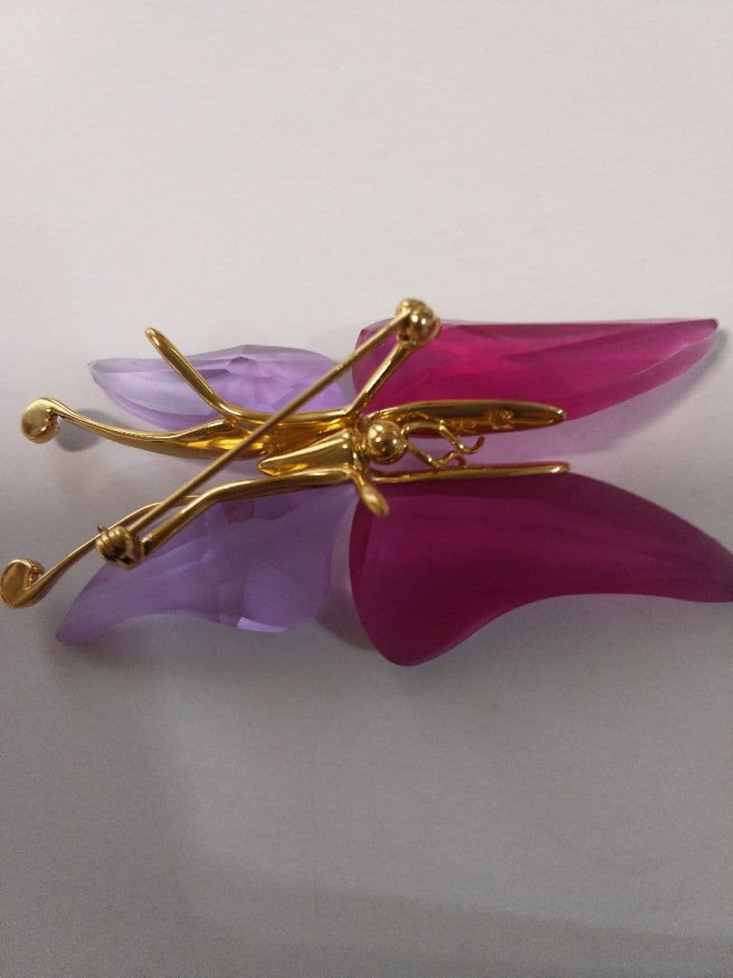 DANIEL SWAROVSKI 蝶のブローチ 紫 ピンク 稀少品 保証書付き DANIEL